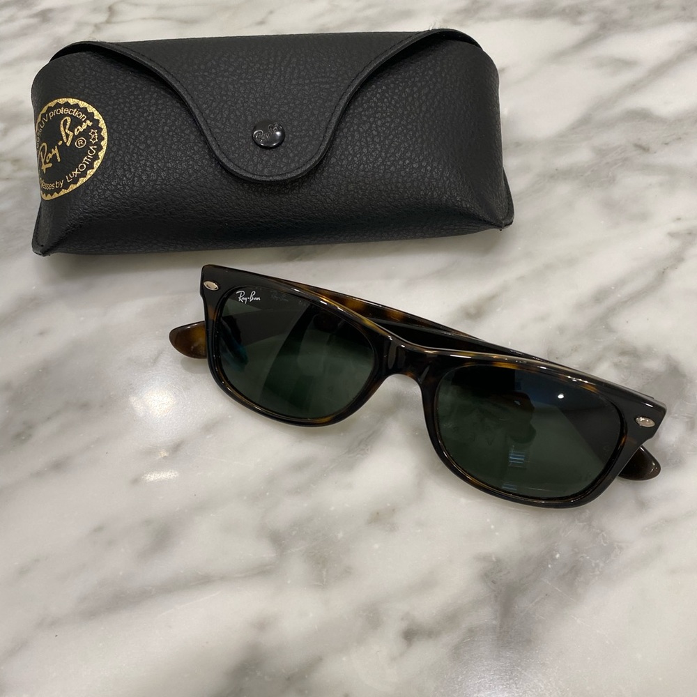Ray Ban Small Tortoise Wayfarer